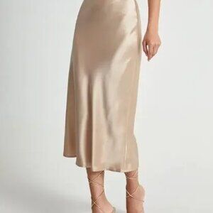 NWT Commense Minimalist High Waisted Satin Flowy Midi Skirt Apricot Elegant Medi